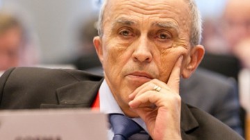 Şeful CJ Prahova i-a scris o poezie lui Ponta: ”Victor, o galaxie română în devenire”
