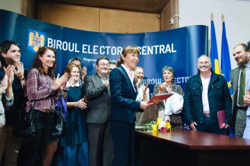 Macovei s-a înscris oficial la alegerile prezidenţiale