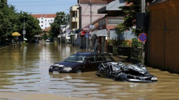 Inundaţii devastatoare la graniţa cu România!