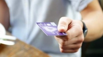 Impozitele şi taxele vor putea fi plătite cu cardul la Trezorerie din 2015