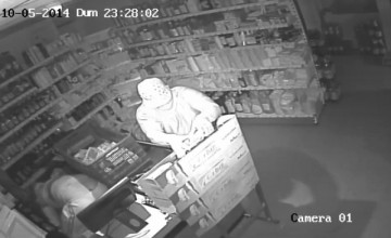 Jaf în 40 de secunde, la Mircea Vodă! Iată cum au acţionat hoţii