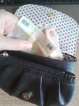 Salariul de bază minim brut pe țară ar putea crește la 975 lei, de la 1 ianuarie 2015