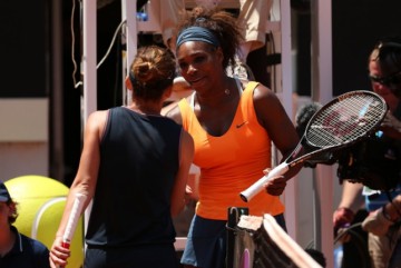 Senzațional! Simona Halep a învins-o pe Serena Williams, scor 6-0, 6-2
