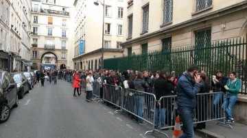 Nereglementarea votului prin corespondenţă face ca românii din diaspora să se calce în picioare