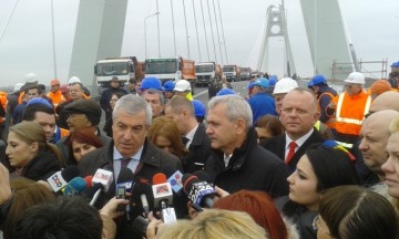 Tăriceanu, Dragnea, Vâlcov, Teodorovici şi Mazăre, vizită de lucru la noul pod de la Agigea