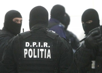 Colindul anului 2014, varianta cu mascaţi :))