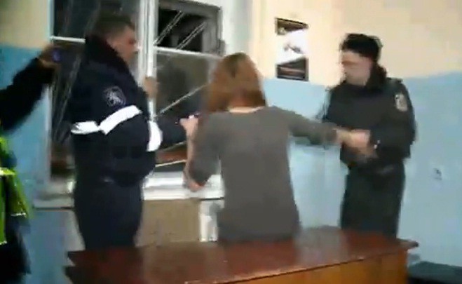Scandal monstru într-o secție de Poliție Scandal monstru într-o secție de Poliție