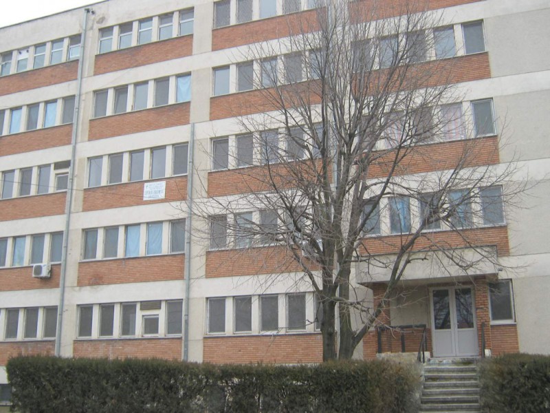 Hârşovenii, obligaţi de o lege cretină să se îmbolnăvească după un program strict. Primăria dă CJAS în judecată pentru datorii de sute de mii de lei Hârşovenii, obligaţi de o lege cretină să se îmbolnăvească după un program strict. Primăria dă CJAS în judecată pentru datorii de sute de mii de lei
