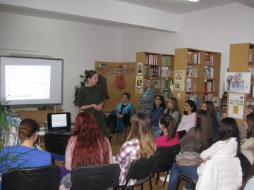 Elevii de la Călinescu au aflat cum să-şi continue studiile în Franţa