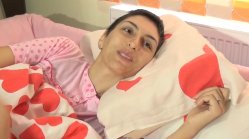 Constănțeanca Florentina Mocanu, bolnavă de cancer mamar, are nevoie de ajutorul nostru Constănțeanca Florentina Mocanu, bolnavă de cancer mamar, are nevoie de ajutorul nostru