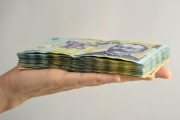IRES: 2.000 lei - suma pe care 52% dintre români o consideră necesară ca venit minim lunar