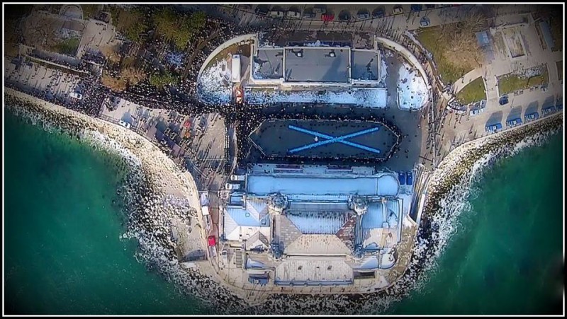 Imagini de la Bobotează, din înaltul cerului Imagini de la Bobotează, din înaltul cerului