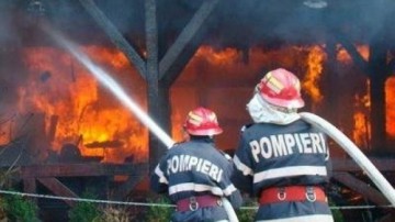 Pompierii şi militarii, în topul încrederii românilor