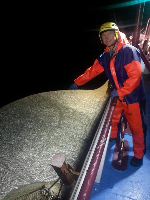 Un pescar din Jurilovca a naufragiat alături de alţi patru colegi în Atlantic Un pescar din Jurilovca a naufragiat alături de alţi patru colegi în Atlantic