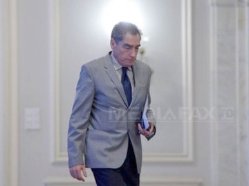 Camera a luat act de încetarea mandatului de deputat al lui Petre Roman