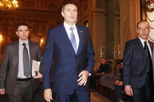 Florian Coldea, declarații la ieșirea de la audierile Comisiei SRI Florian Coldea, declarații la ieșirea de la audierile Comisiei SRI