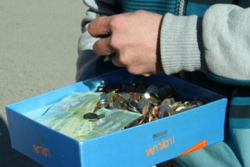 Rata unui credit în franci elvețieni achitată cu șapte kilograme de monede