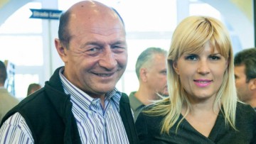 Traian Băsescu: Nu am abandonat-o pe Elena Udrea. Vorbim zilnic şi am vizitat-o în arestul la domiciliu