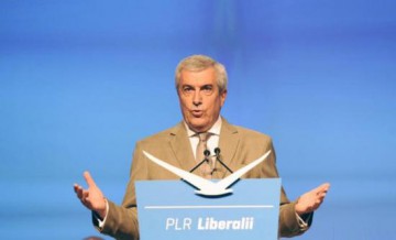 Tăriceanu desfiinţează PNL: Sunt simplişti, rudimentari