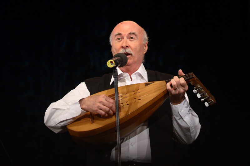 Inegalabilul Tudor Gheorghe i-a încântat pe năvodăreni Inegalabilul Tudor Gheorghe i-a încântat pe năvodăreni
