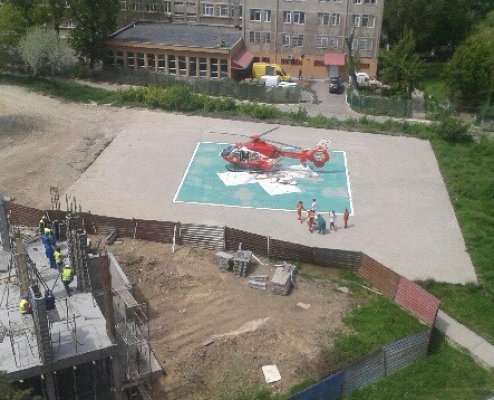 Femeie cu infarct miocardic, transportată cu elicopterul SMURD la Bucureşti
