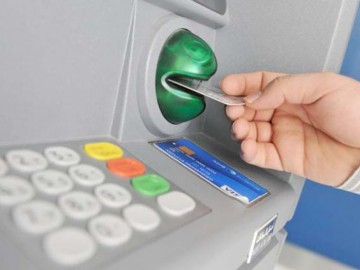Zeci de mii de români s-au trezit fără bani în conturi