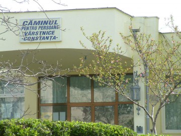 Asistenţa socială, în extindere. Primăria construieşte un centru pentru bătrâni