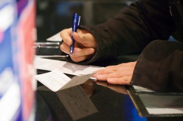 Legea insolvenţei persoanelor fizice a fost adoptată. Iată cum scapi de executarea silită