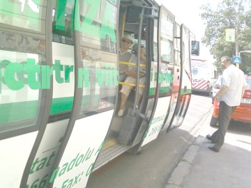 Autobuzul electric al RATC, „controlat“ de inspectorii ISCTR