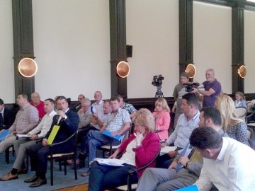 Contre între primar şi PNL, pe tema taxei de promovare. Asociaţia Litoral e liberă să facă ce vrea cu banii