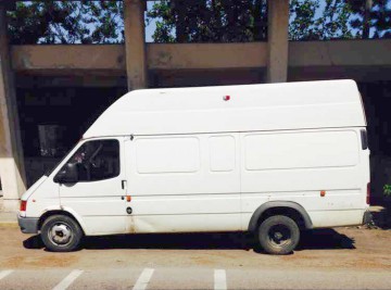 Autovehicul furat în 1997 din Bosnia-Herţegovina, găsit la Negru Vodă