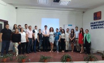 Chiru a organizat cursuri de pregătire a viitorilor politicieni, la PNL