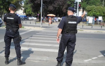Patru tineri din Bucureşti au vrut să fugă de la o terasă din Costineşti fără să achite nota de plată