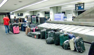 IATA vrea să reducă dimensiunile bagajelor de mână ce pot fi luate în avion