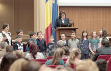 Peste 30.000 de elevi s-au înscris la orele opţionale de Educație financiară