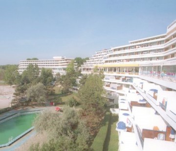 Ministrul Economiei propune sancţiuni pentru proprietarii de hoteluri în paragină