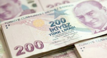 Lira turcească se prăbuşeşte!