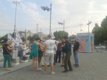 Constănţenii au ieşit din nou în stradă