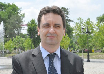 Bădrăgan îl provoacă pe Făgădău să prezinte o hartă 3D a oraşului