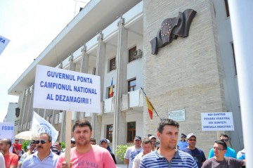 Primăria Constanţa a autorizat protestul liberalilor împotriva lui Ponta