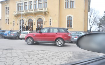 Trimis în judecată pentru proxenetism