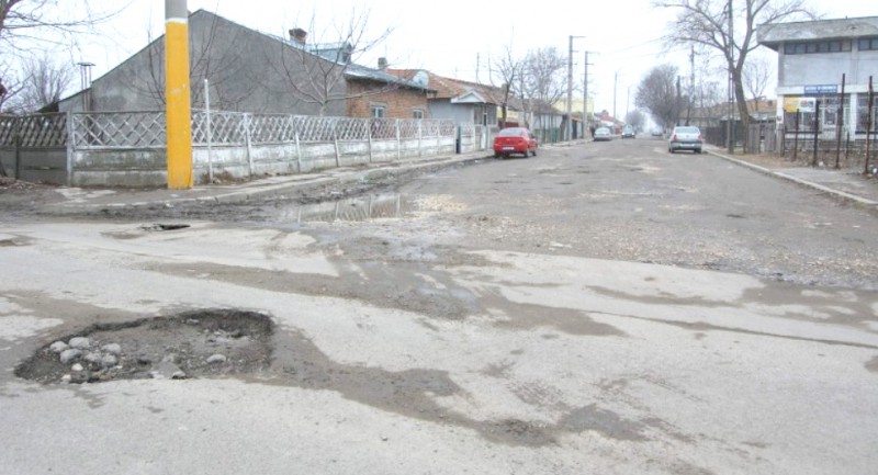 Primăria Constanţa dă startul lucrărilor de reparaţii a tramei stradale din Palazu Mare Primăria Constanţa dă startul lucrărilor de reparaţii a tramei stradale din Palazu Mare