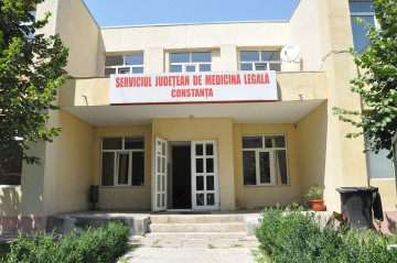 Hoţii care au spart sediul SML din Constanţa, examinaţi de medicii legişti păgubiţi