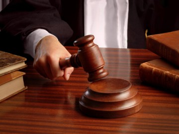 Bărbatul din Cuza Vodă acuzat de tentativă de omor, pus sub control judiciar