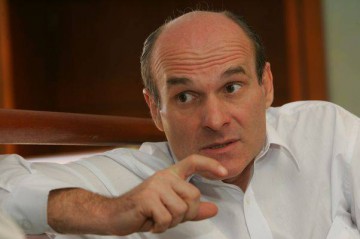 Cristian Tudor Popescu a criticat dur decizia lui Klaus Iohannis de a se alătura protestatarilor din Piața Universității