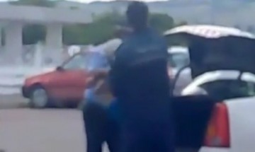 Îndesat de Poliție în portbagajul mașinii