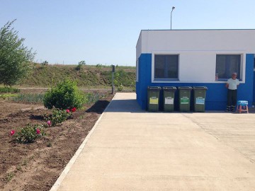 Toaleta publică de pe Autostrada Soarelui care a făcut vâlvă pe Facebook