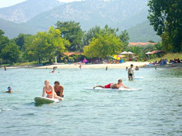 Se ieftinesc vacanţele în Grecia