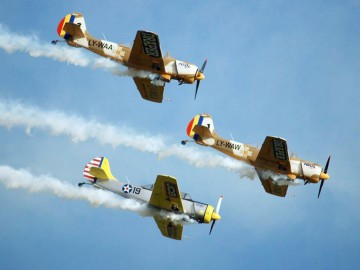 Aeromania, un airshow de excepţie cu Aeroclubul României