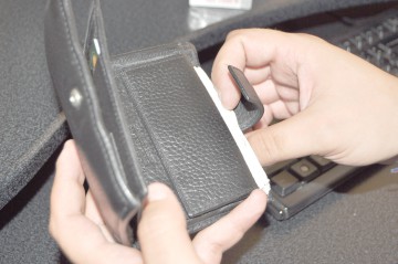 Portofelul „rătăcit” de un magistrat, returnat de un jandarm